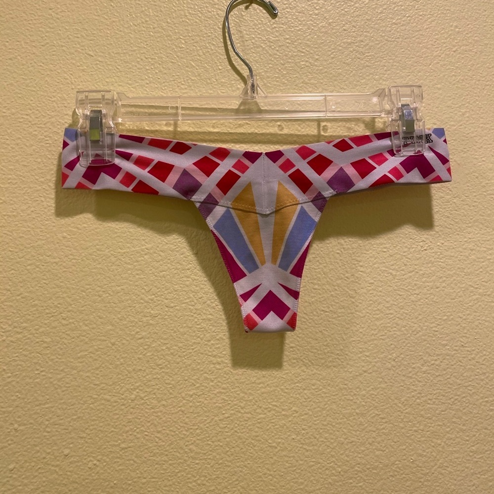 VS Pink Extra Low Rise Thong